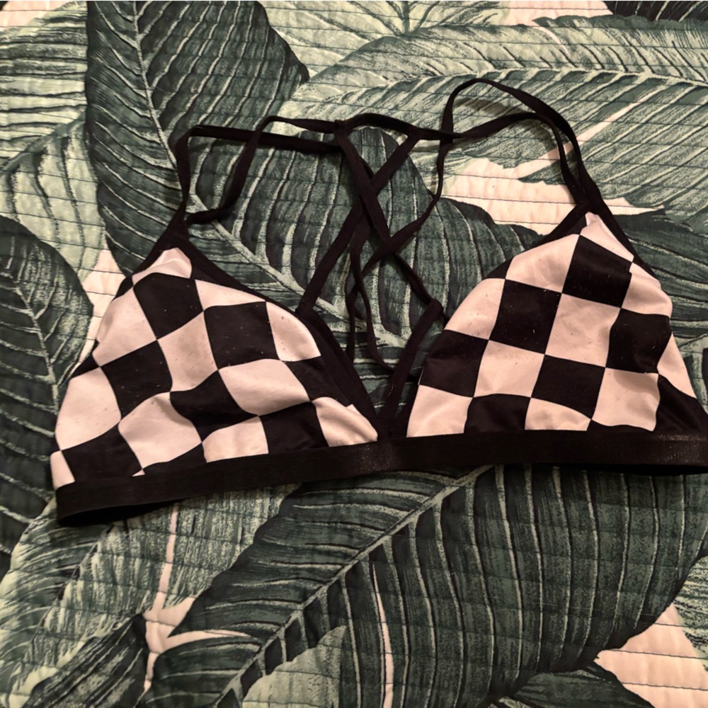 New EMMA AND SAM CHECKERED SPORT BRA BLACK AND WHITE